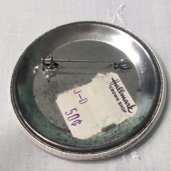 Hallmark Lapel Pin God Understands Report Card - Picture 2 of 3